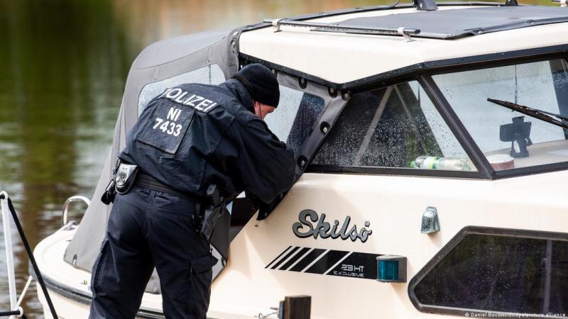 Las autoridades han utilizado embarcaciones, drones y perros rastreadores en la búsqueda del desaparecido Arian