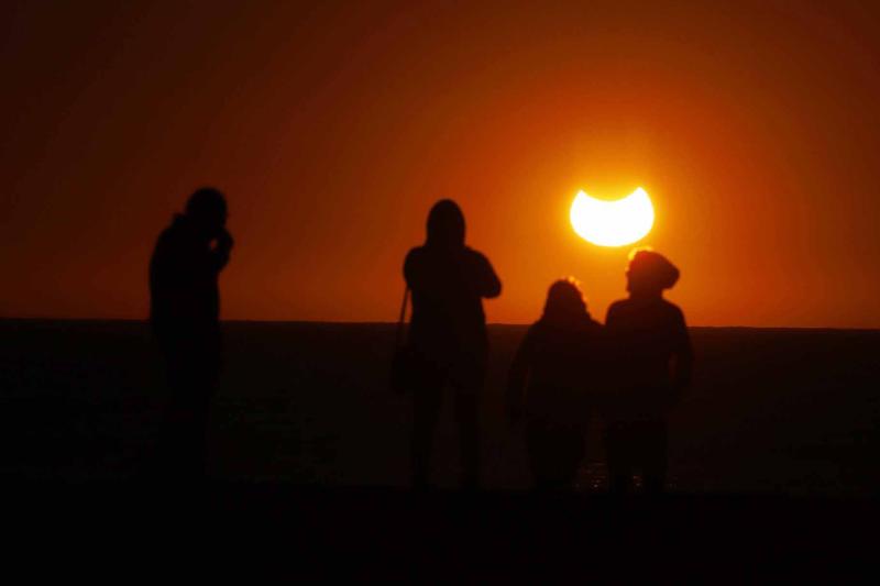 Eclipse solar total en Chile - Archivo Agencia Uno