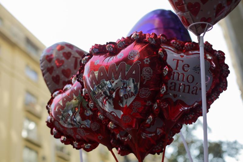 Agencia Uno - ¿Cuándo es el Día de la Madre 2024 en Chile?