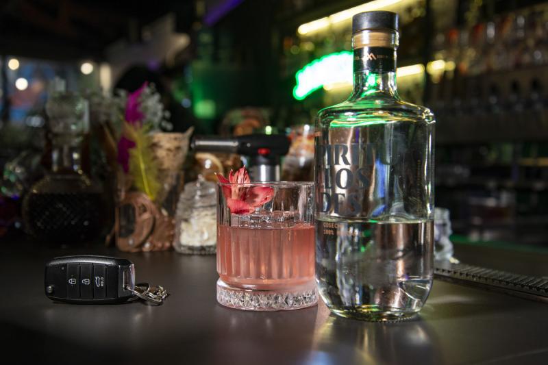 Agencia Uno - Hombre se libra de multa por conducir ebrio de forma reiterada: descubren que su cuerpo produce alcohol