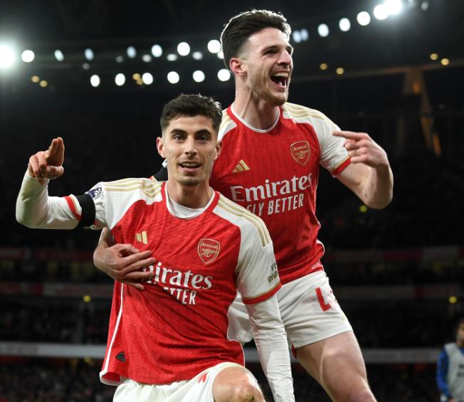 Arsenal se mantiene firme en la punta de la Premier League - @Arsenal