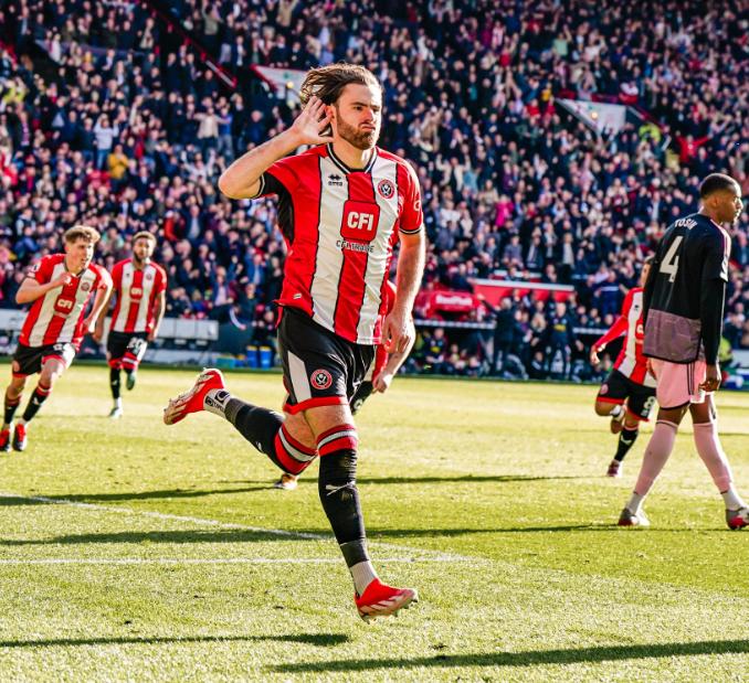 Postulan a Ben Brereton para que siga en la Premier League. / Foto: @SheffieldUnited