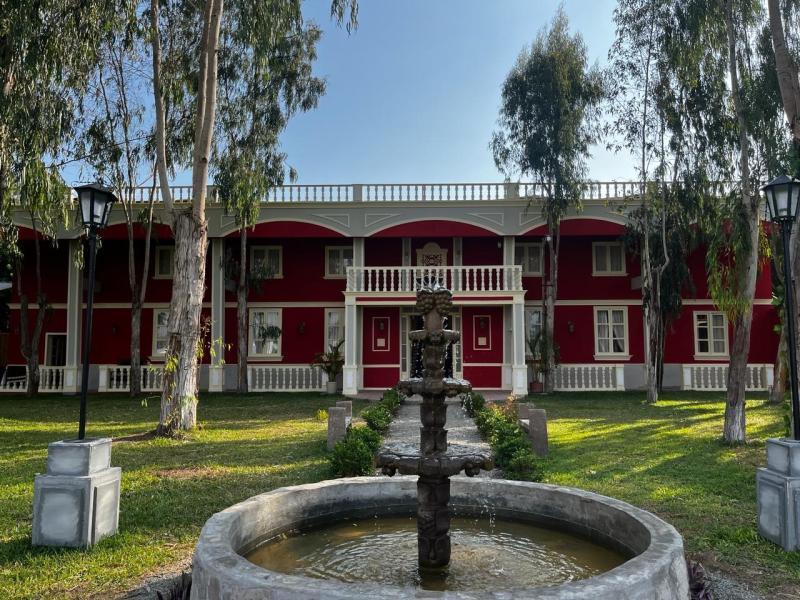 Canal 13 - Casona en '¿Ganar o Servir?'