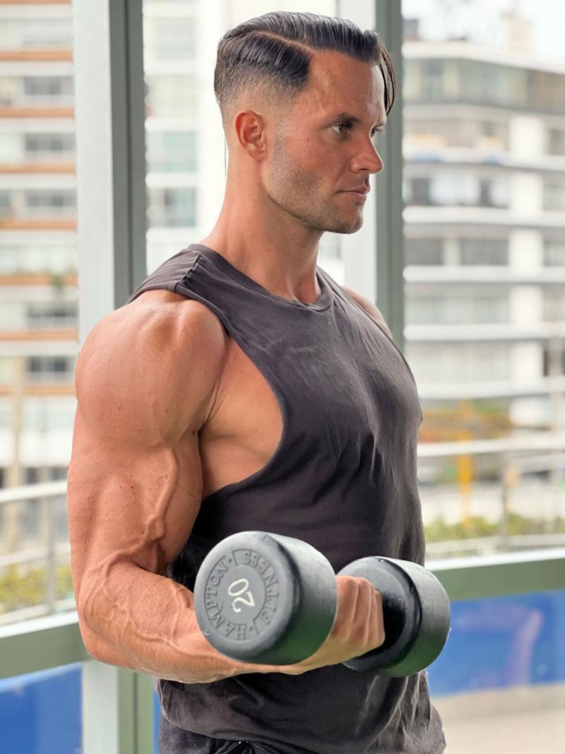 Canal 13 - Los duros entrenamientos de Luis Mateucci y Fabio Agostini de cara a la final de "Tierra Brava"