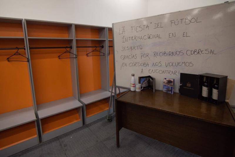 Talleres de Córdoba tuvo un notable gesto hacia Cobresal tras partido por Copa Libertadores. / Foto: @CATalleresdecba