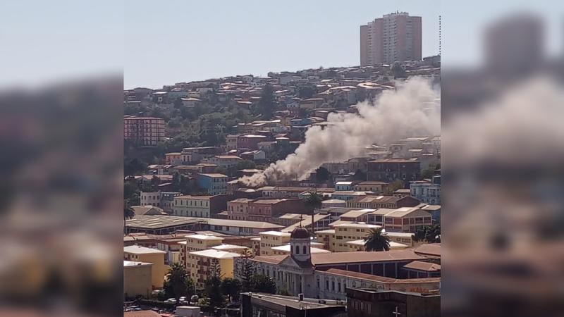 Incendio en Cerro Polanco de Valparaíso