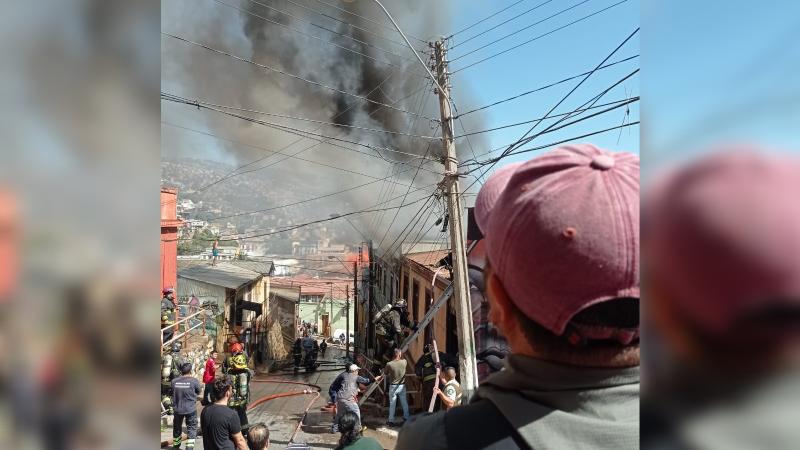 Incendio en Cerro Polanco de Valparaíso