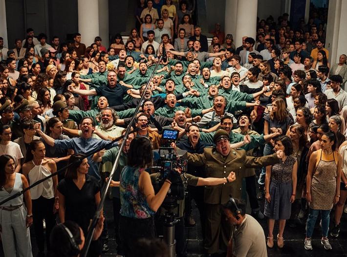 La Ola, el nuevo musical de Sebastián Lelio - Instagram