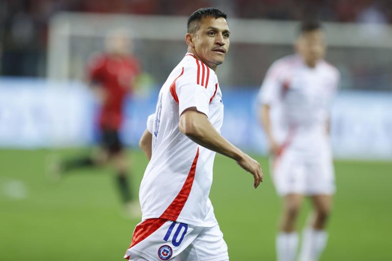 Alexis Sánchez es seguido por la Lazio - Crédito: Photosport