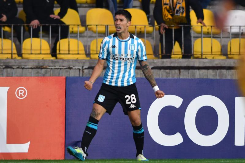 Santiago Solari tras abrir la cuenta con ayuda del Mono Sánchez / Créditos: Photosport