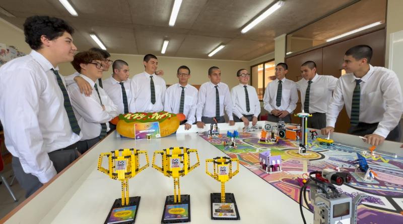 Estudiantes de Puente Alto consiguieron recursos para ir al Mundial de Robótica - Cedida