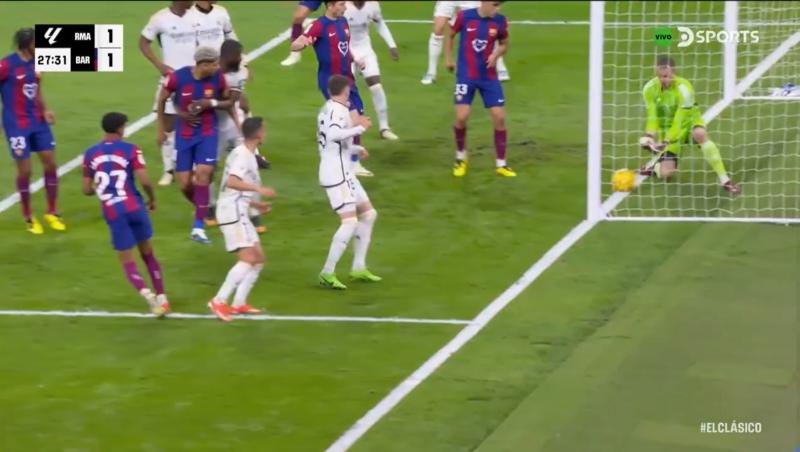 La polémica del gol fantasma entre Barcelona y Real Madrid - Captura