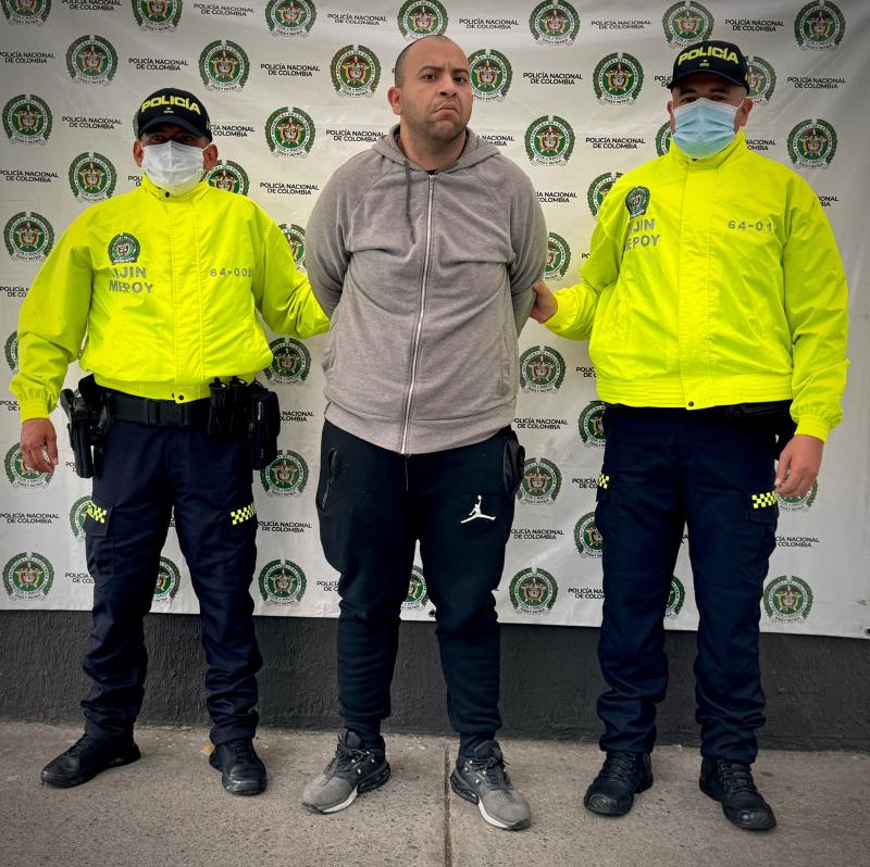 Cedida a T13 - Detenido por crimen de carabinero