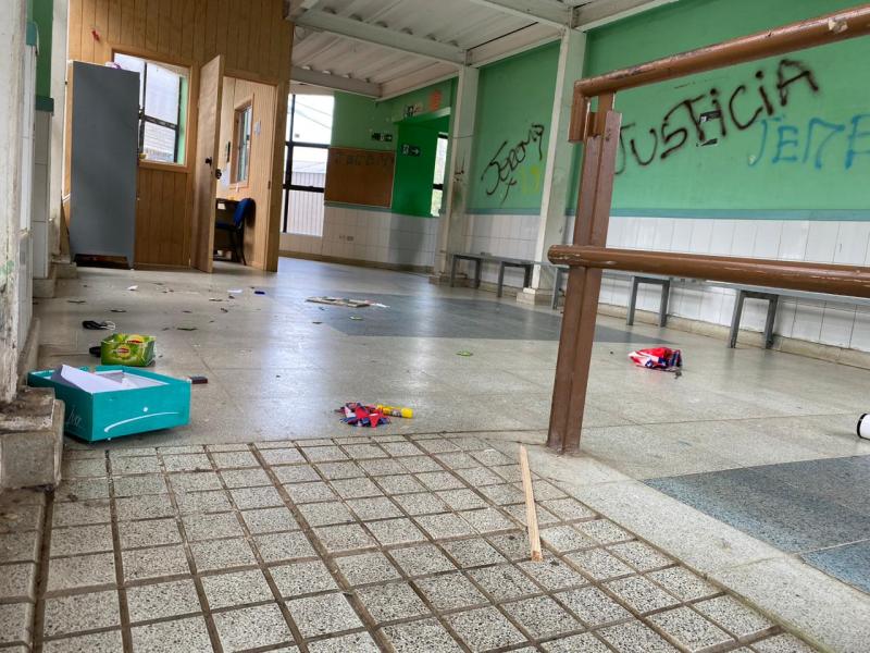 Liceo Carlos Causiño - T13