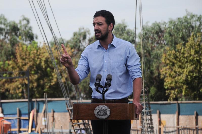 Agencia Uno - Alcalde de Maipú, Tomás Vodanovic