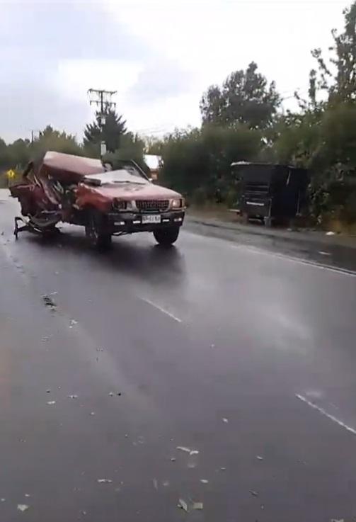 Twitter - Camioneta choca con camión en Padre Las Casas