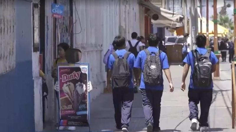 T13 - Admisión escolar 2025: Ministerio de Educación anuncia cambios en el calendario de postulación
