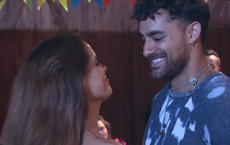 Canal 13 - Gala Caldirola y Austin Palao en '¿Ganar o Servir?'