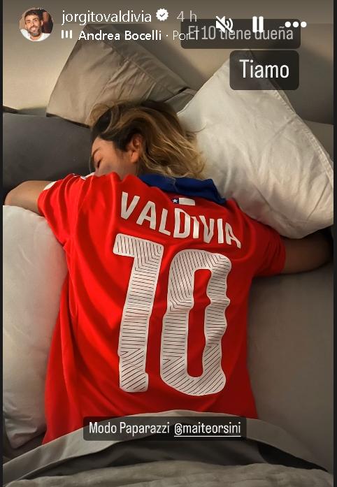 Jorge Valdivia compartió una foto de la diputada Orsini durmiendo - Créditos: Instagram