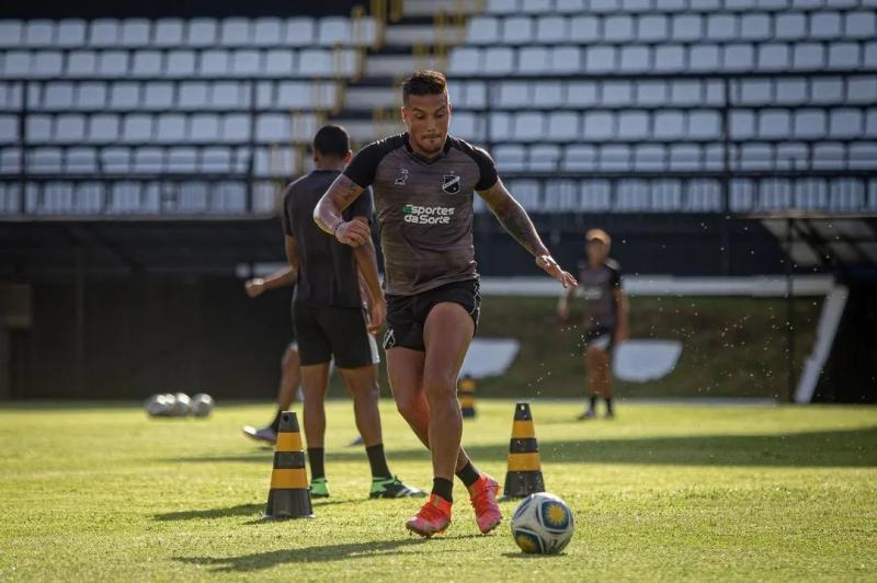 Javier Parraguez puso fin a su segundo ciclo en un club brasileño - Créditos: ABC FC