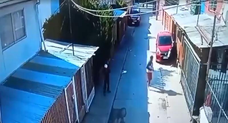 Fiscalización de Carabineros a hombre en Pudahuel - Tu Día