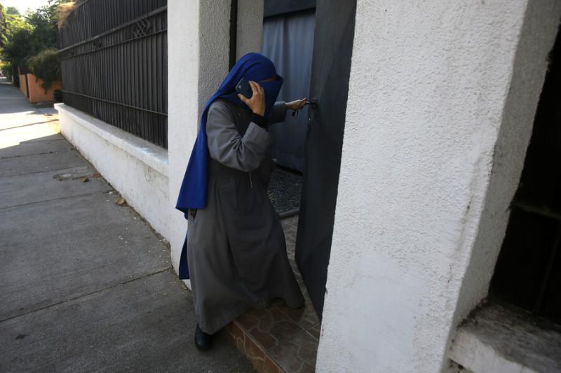 ATON - Religiosa declara como imputada ante la PDI