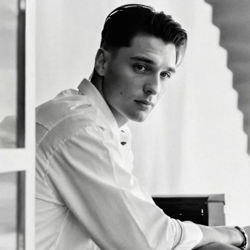 Twitter - Foto de Peso Pluma creada con inteligencia artificial