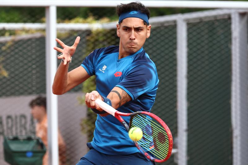 Alejandro Tabilo cayó en la primera ronda de Roland Garros 2024 - Crédito: AFP