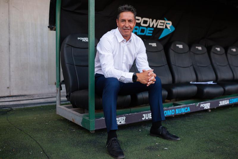 Héctor Almandoz está en la órbita de Curicó Unido - Crédito: Agencia Uno.