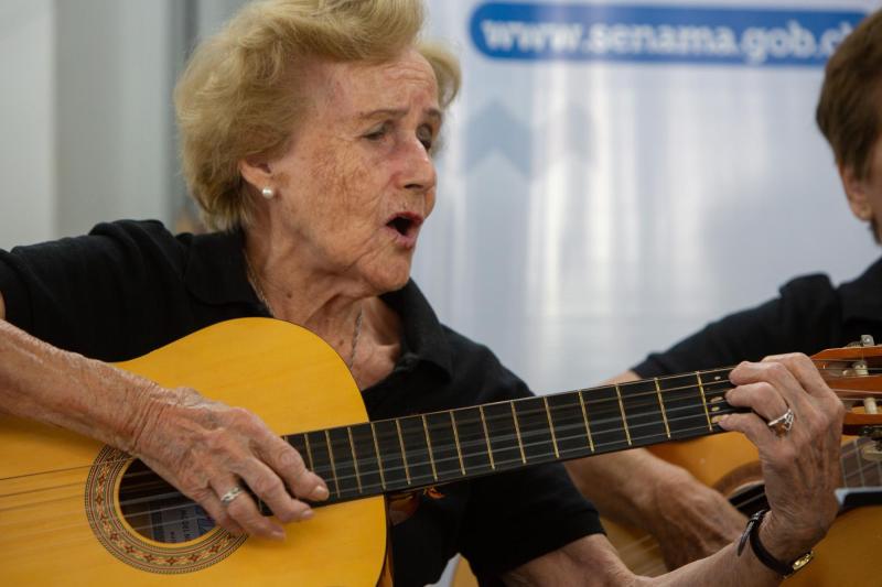 Agencia Uno - Estudio de Harvard responde a cuál es el arrepentimiento de las mujeres en la vida