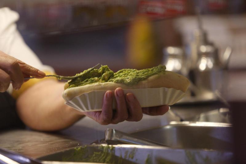 Agencia Uno - Día del Completo: la variación con palta se denomina italiano