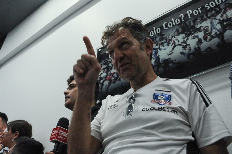Aníbal Mosa prepara la vuelta de dos históricos a Colo Colo / Créditos: Agencia UNO
