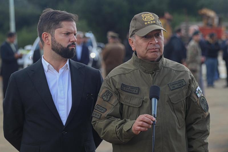 Gabriel Boric junto a Ricardo Yáñez - Agencia Uno