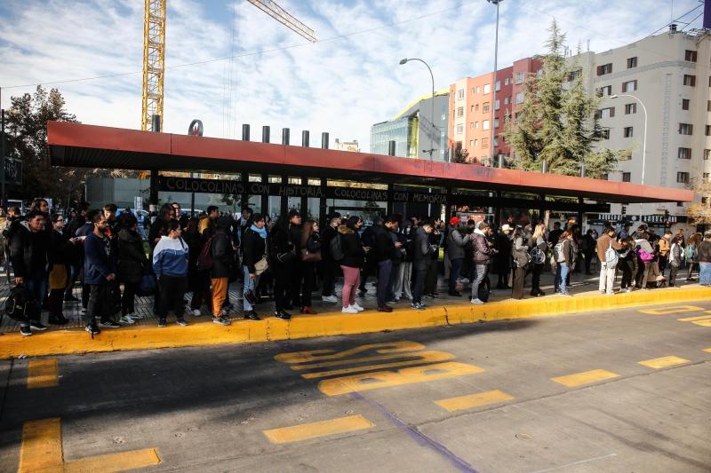Falla en Línea 1 del Metro de Santiago - Agencia Uno