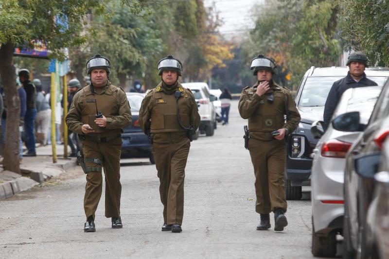 Referencial Agencia Uno - Dos sujetos detenidos tras fingir ser carabineros