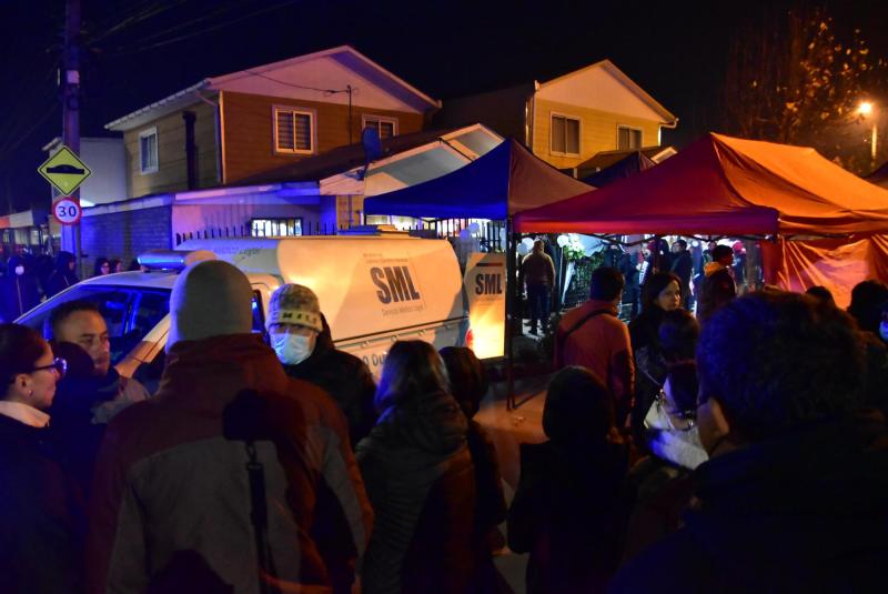 Retiran cuerpo de joven fallecido por influenza desde velorio - Agencia Uno