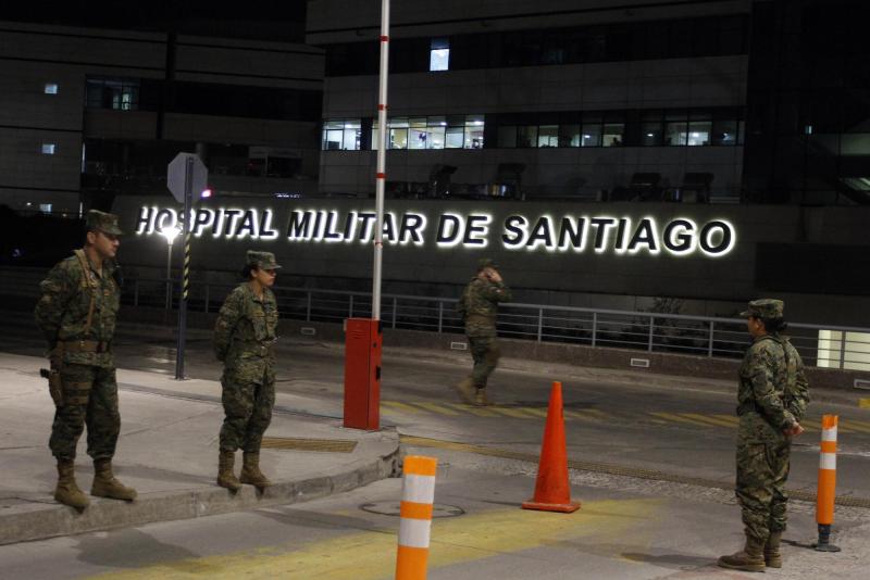 Dos conscriptos fueron trasladados al Hospital Militar de Santiago - Referencial Agencia Uno