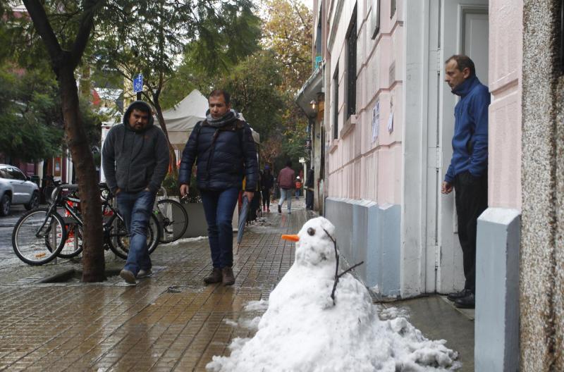 Nieve en la Región Metropolitana - Referencial Agencia Uno