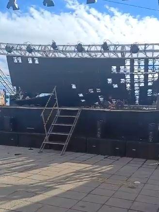 Así quedó la pantalla gigante