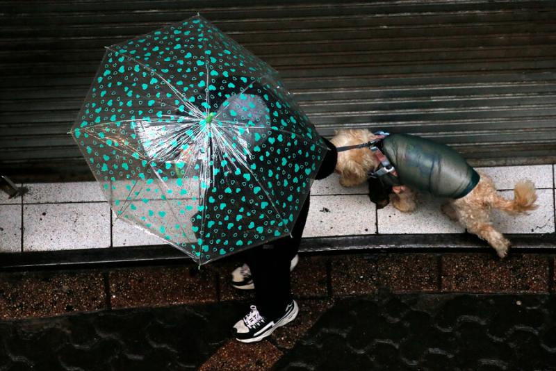 Aton - Lluvia en Santiago