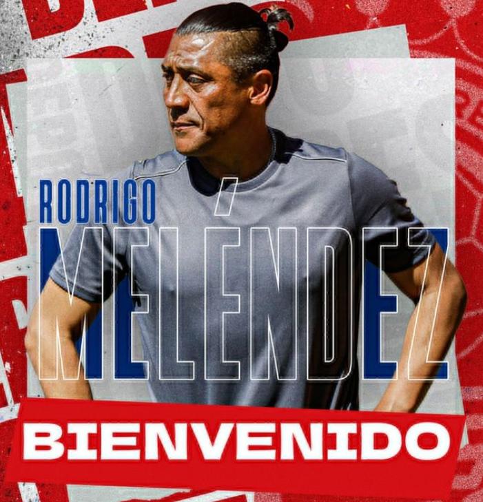 Rodrigo Meléndez, ex volante de Colo Colo, dirigirá a Deportes Linares - Crédito: @deporteslinares