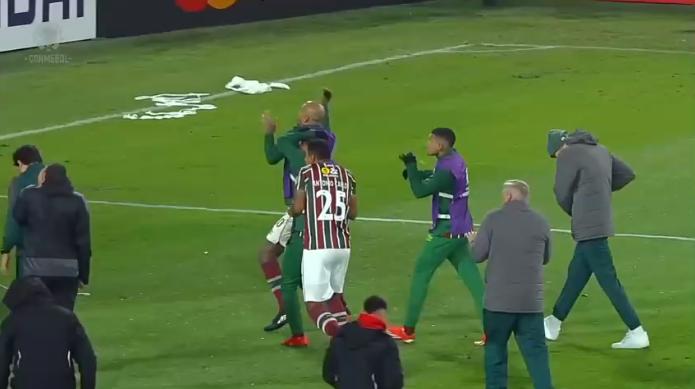 Felipe Melo provocó a los hinchas de Colo Colo - Captura Conmebol