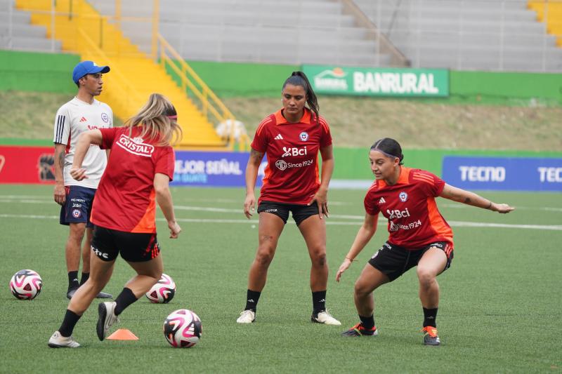 La Roja continúa con su preparación de la mano de Luis Mena - Créditos: Prensa La Roja
