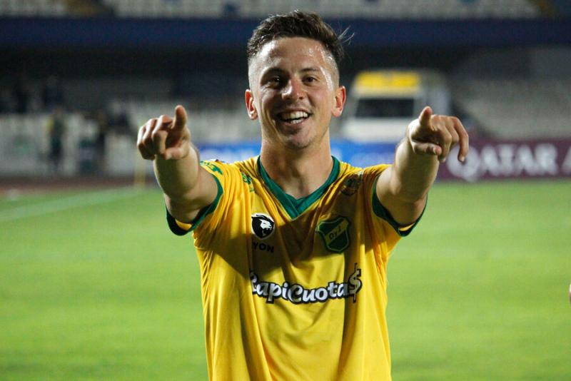 Nicolás Tripichio es seguido por Colo Colo - Crédito: Photosport.