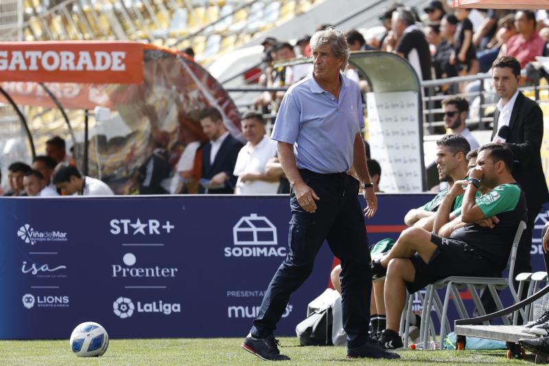 Manuel Pellegrini sigue enfocado con Real Betis, por ahora - Créditos: Photosport