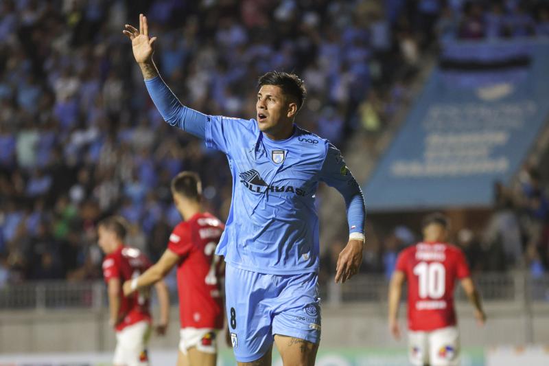 Steffan Pino se toma con mesura su pre nómina a la Roja de cara a la Copa América. / Photosport