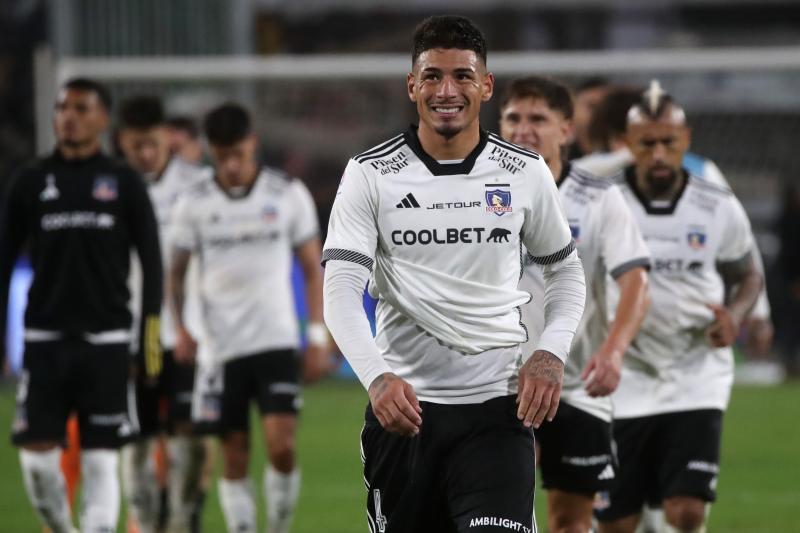 Desde Colo Colo confirmaron oferta por Alan Saldivia. / Photosport