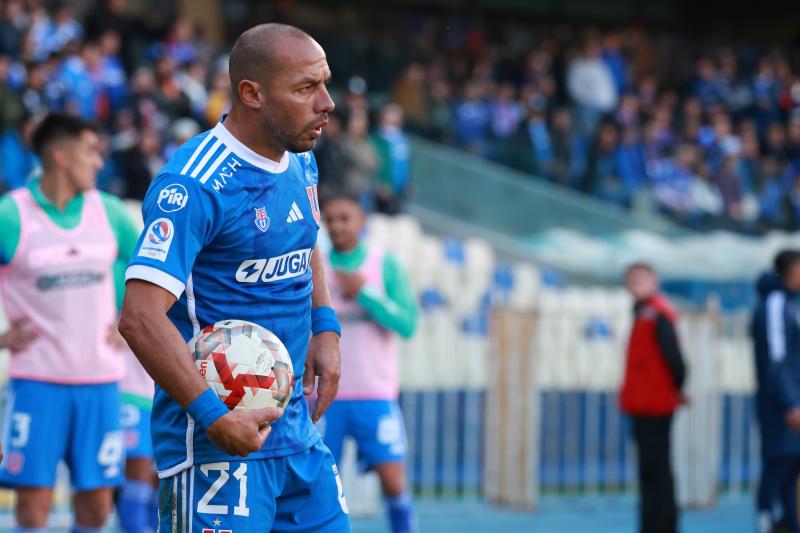 Jorge Valdivia pone sus fichas en Marcelo Díaz para la Copa América. / Photosport