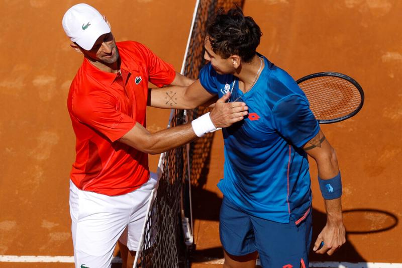Alejandro Tabilo venció a Novak Djokovic en el Masters 1000 de Roma - Crédito: Photosport.