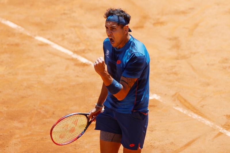 Alejandro Tabilo tendría todo OK con su nuevo coach para iniciar la gira sobre pasto - Photosport